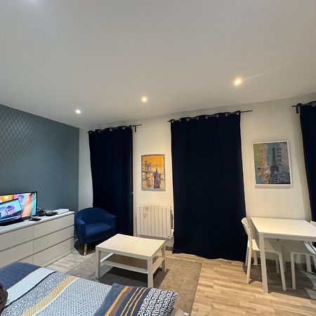 Appartement Proche Centre Ville, Gare Et Autoroute Melun Extérieur photo